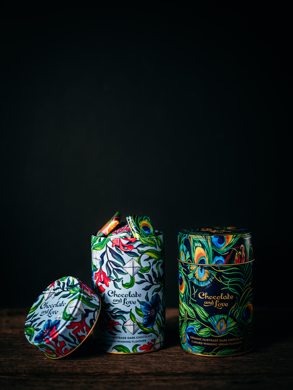 Chocolate and Love - Tins - 2 tins with organic & Fairtrade chocolate napolitains Image