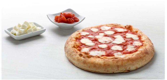 ラウンドピザ(トマト&モッツァレラ)15cm イメージ