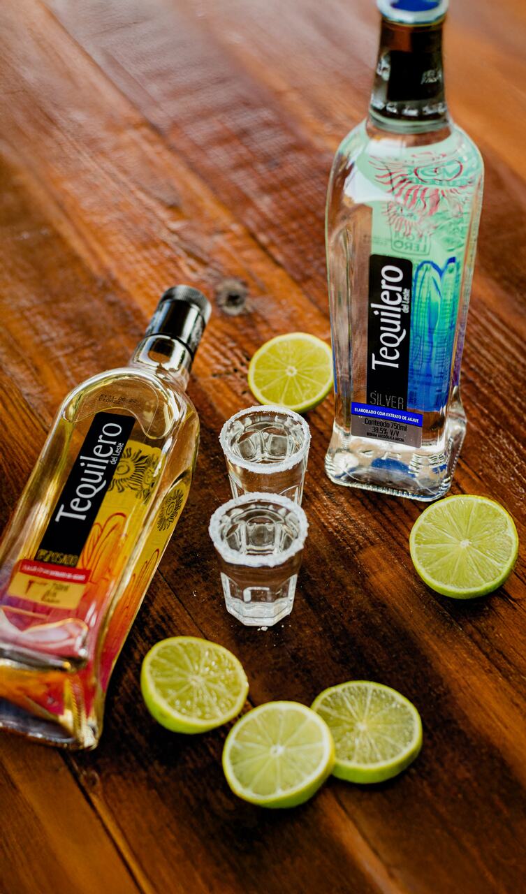 TEQUILERO DEL LESTE Agave Appetizer, Agave-Based Drinks, Ready to Drink (RTD) Ice Cocktail with Agave and Fruits (Carbonated) Image