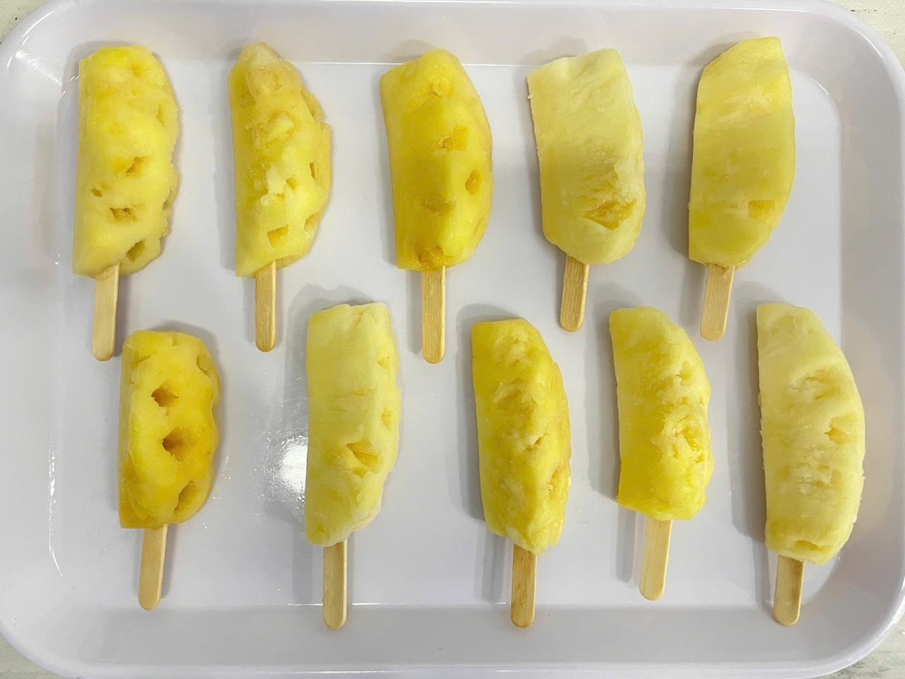 Pineapple Stick Image