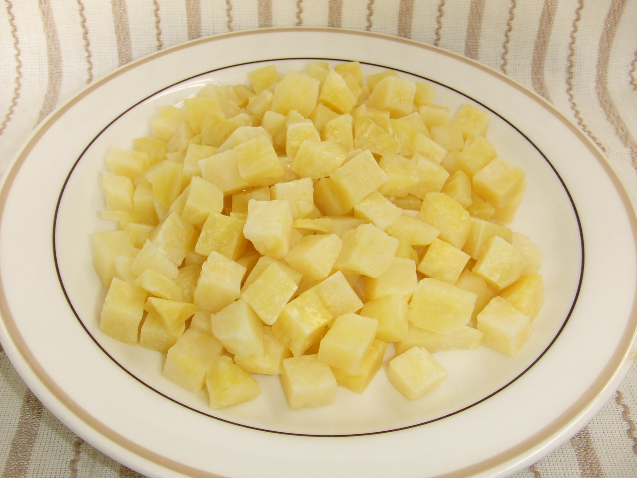 冷凍さつまいもダイスカット イメージ