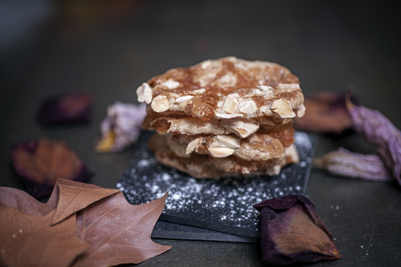 Almond Crisps Image