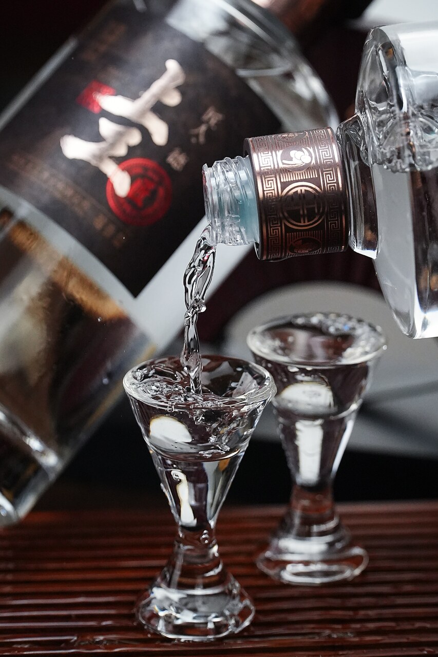 Shanggong Compound Raspberry Chinese-Style Distilled Spirit - Longzhiyue イメージ