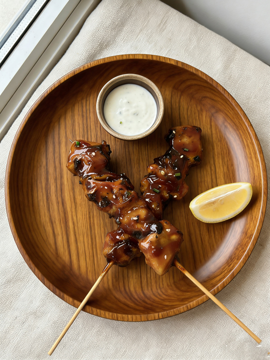 Charcoal-Grilled Sauced Chicken Leg Meat Skewers Image