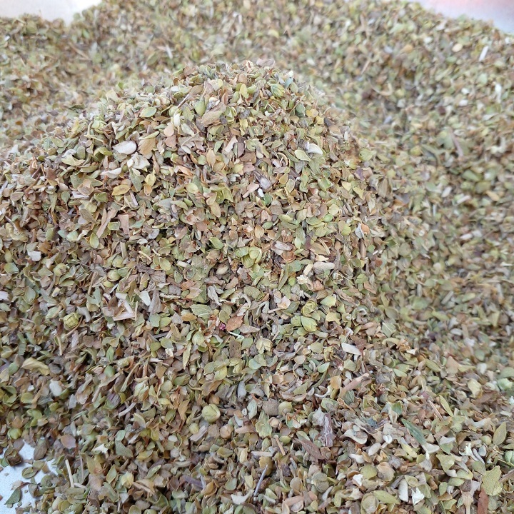 Dried oregano leaves Image