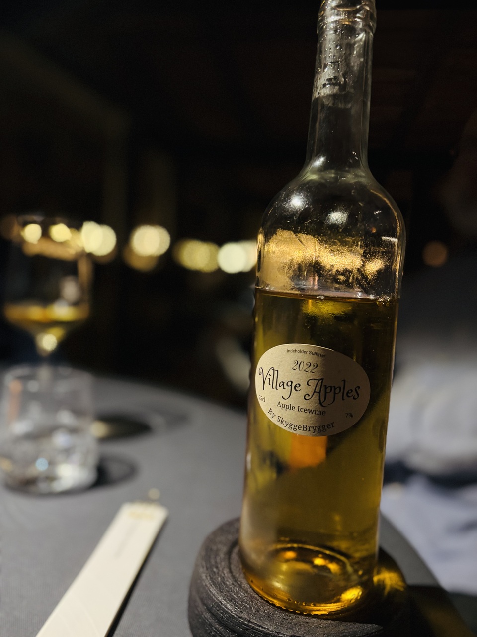 Village Apples Apple Icewine by SkyggeBrygger Alcohol free 0,0% SWEDEN Image