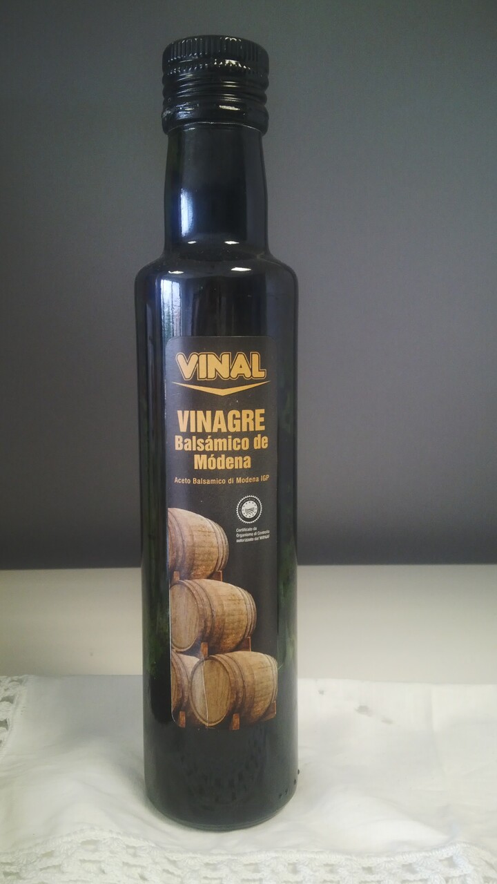 Organic Balsamic Vinegar Image