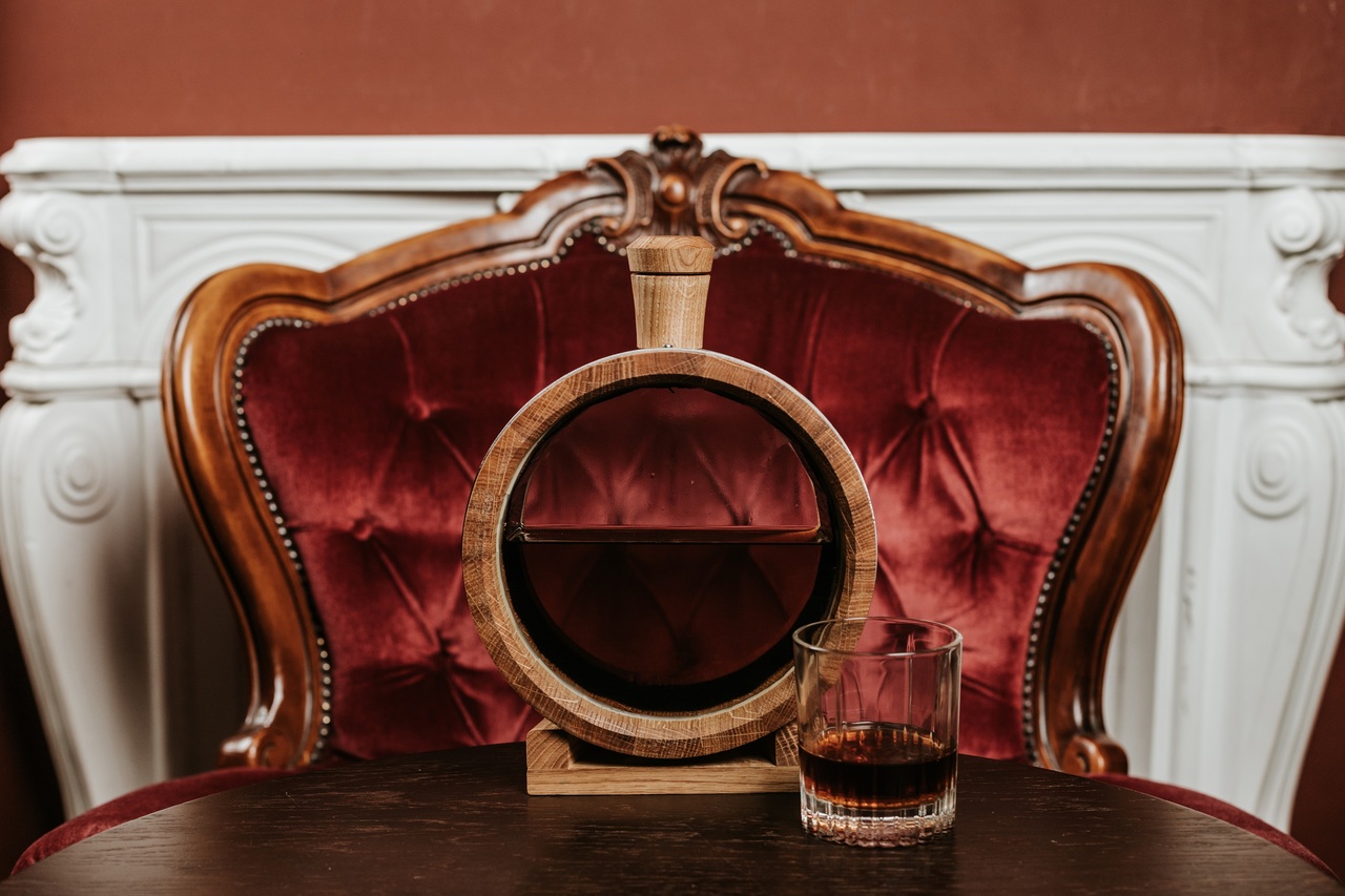 Premium Aged Flask Barrel Image