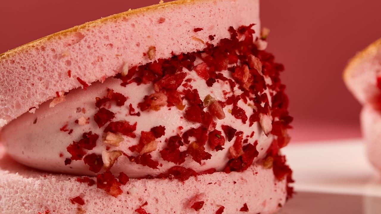 Frozen Souffle Cake Image