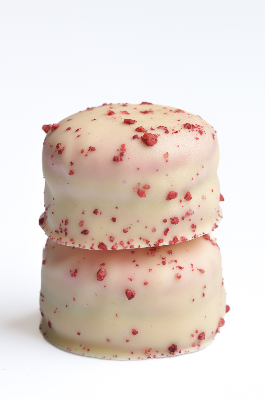 Dipped Macarons Image