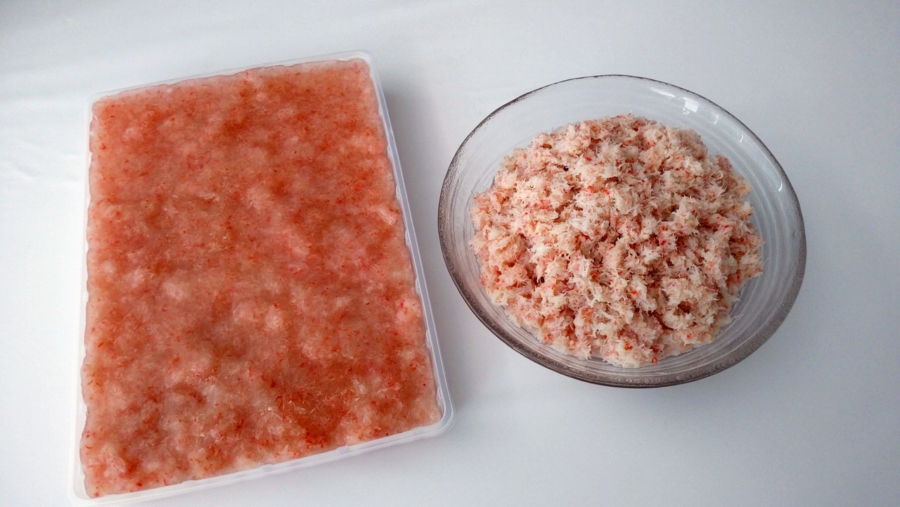 Cooked Red Snow Crab Flake Meat Image