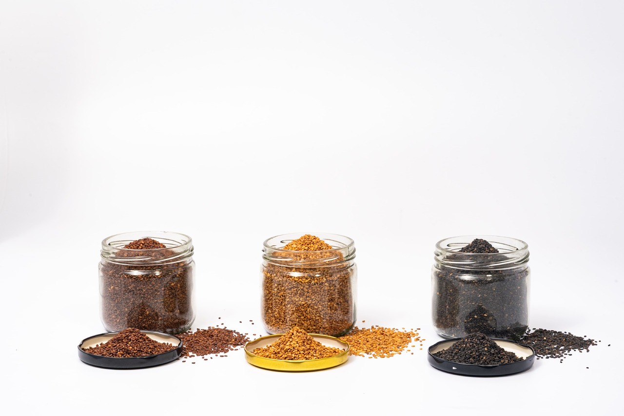 Sesame Seeds (Black , Golden, Red Brown) Image