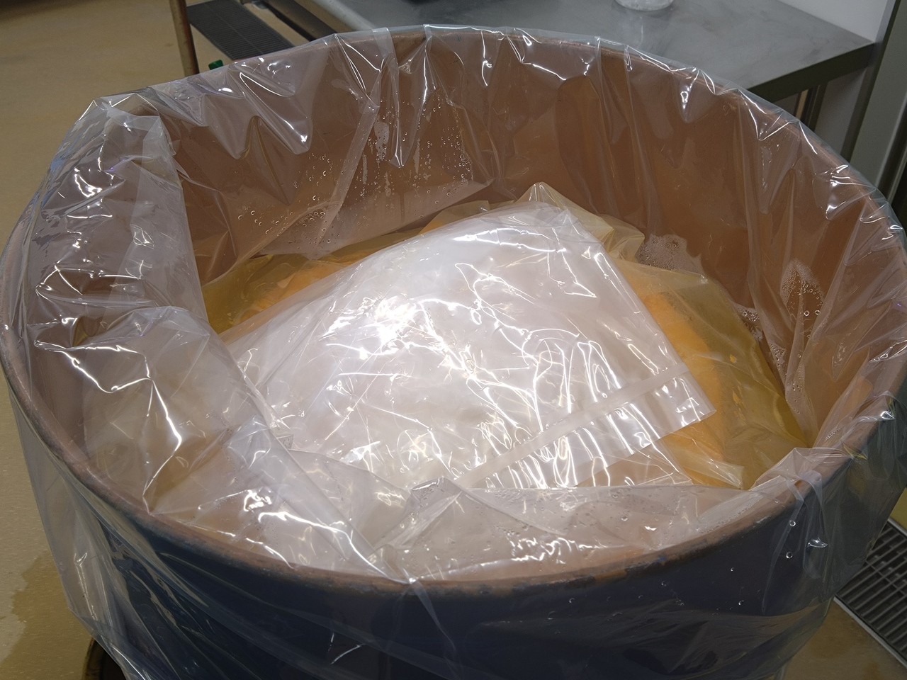 冷凍みかん果汁 180kg イメージ