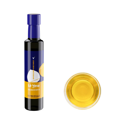 Lé Vera® 100% Extra-Virgin Cold-Pressed Oregon Hazelnut Oil Image