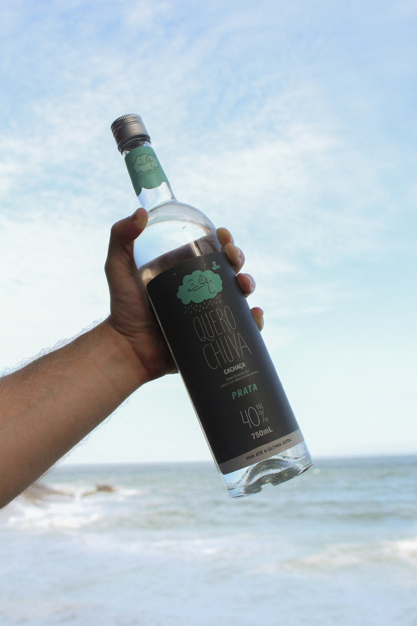 Quero Chuva Prata - Brazilian Premium Sugarcane Spirit Image