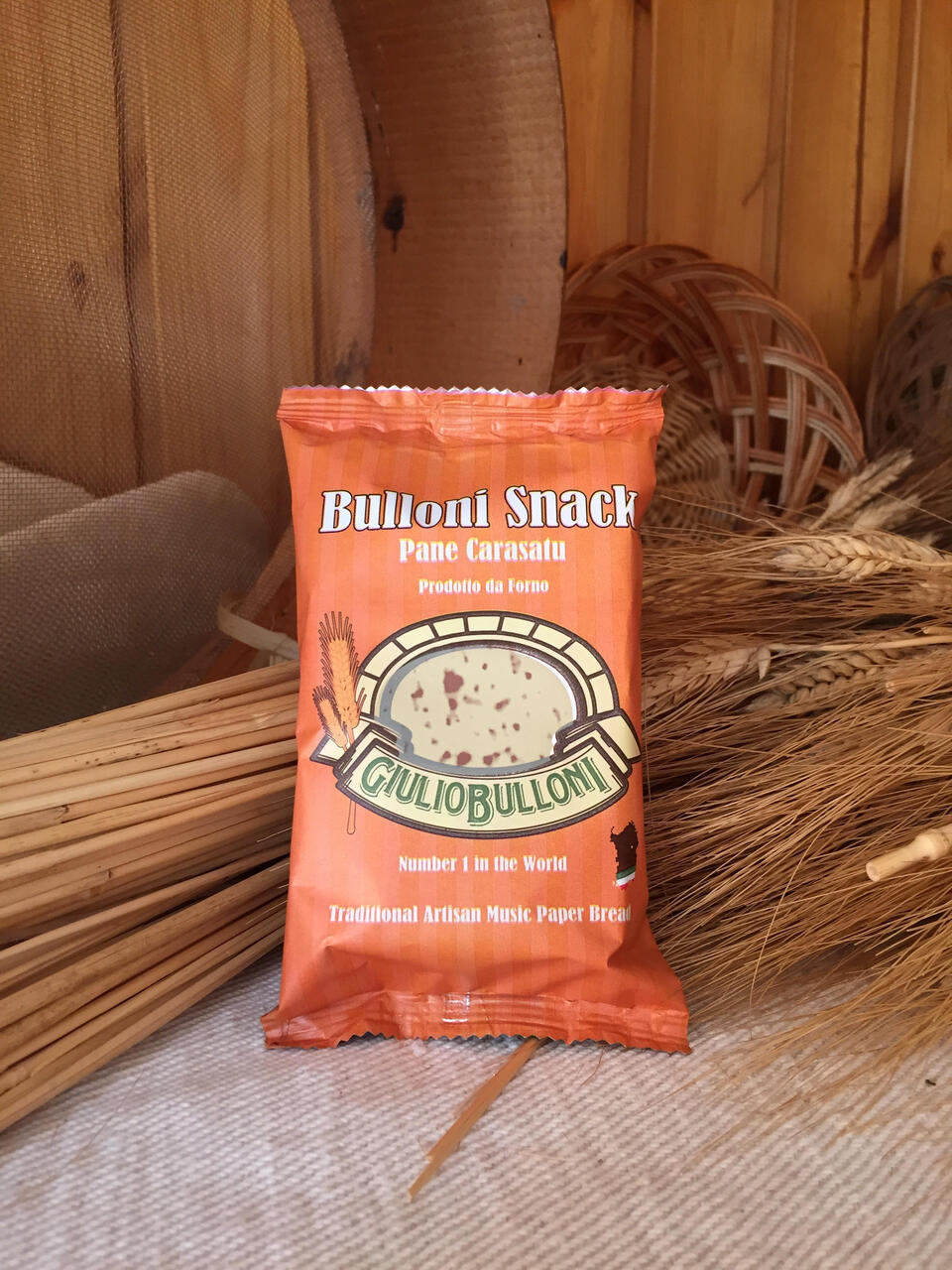 Snack Pane Carasatu 40g  Traditional Thin and crispy, handcrafted in Sardinia following authentic recipes.  Image