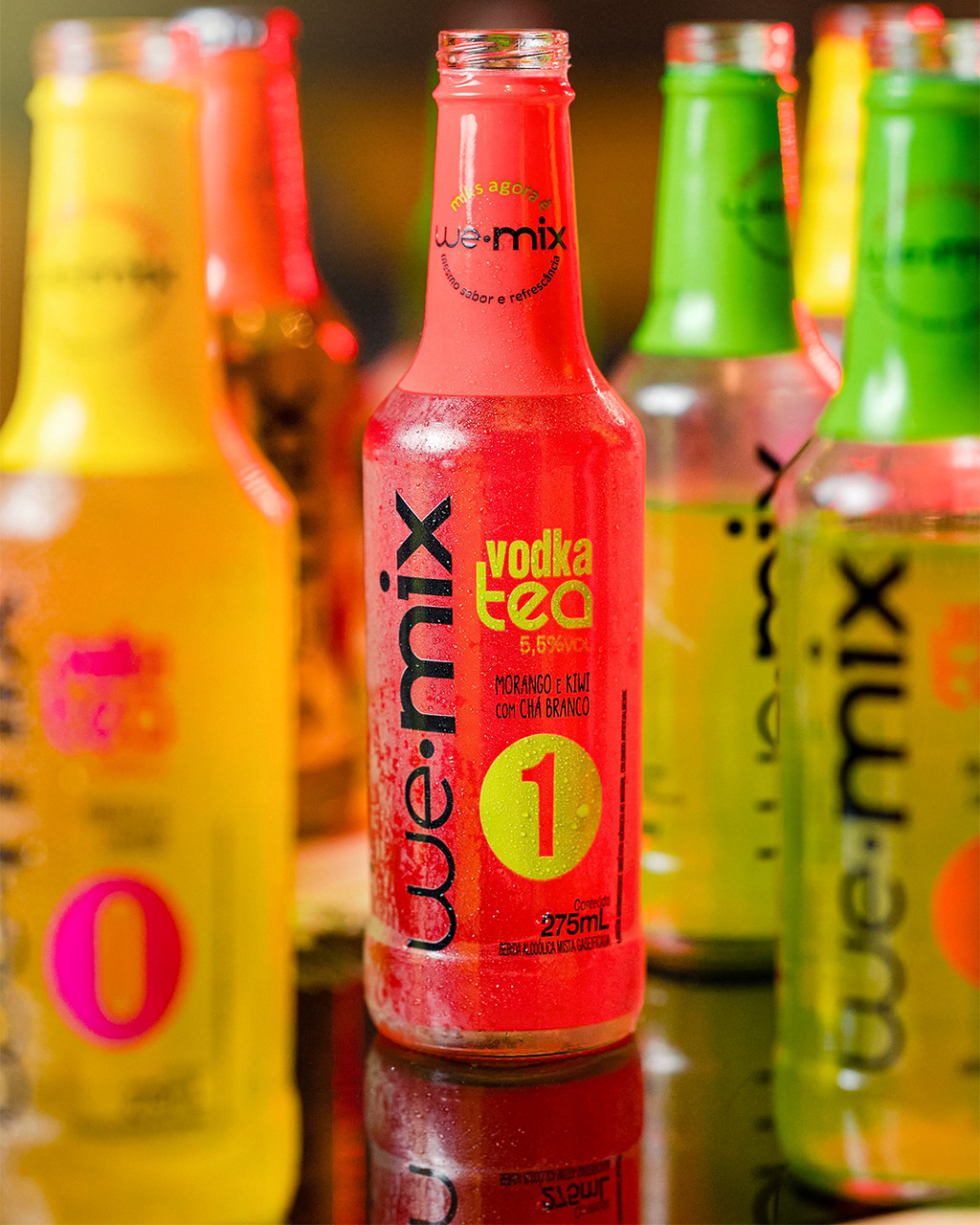WE.MIX Ready to Drink (RTD) Ice Cocktail with Vodka, Tea and Fruits (Carbonated) Image