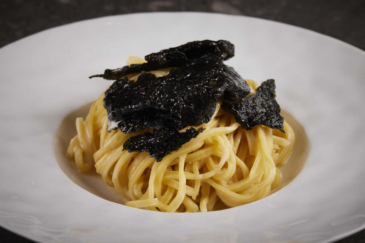 Pressed Classic Caviar (Acipenser Baerii) Image