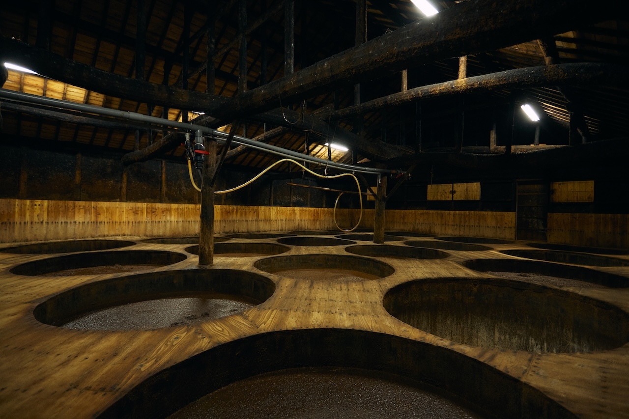 Shokin Shoyu Inc.：AGED UP TO 1YEAR JAPANESE SOY SAUCE USUKUCHI Image