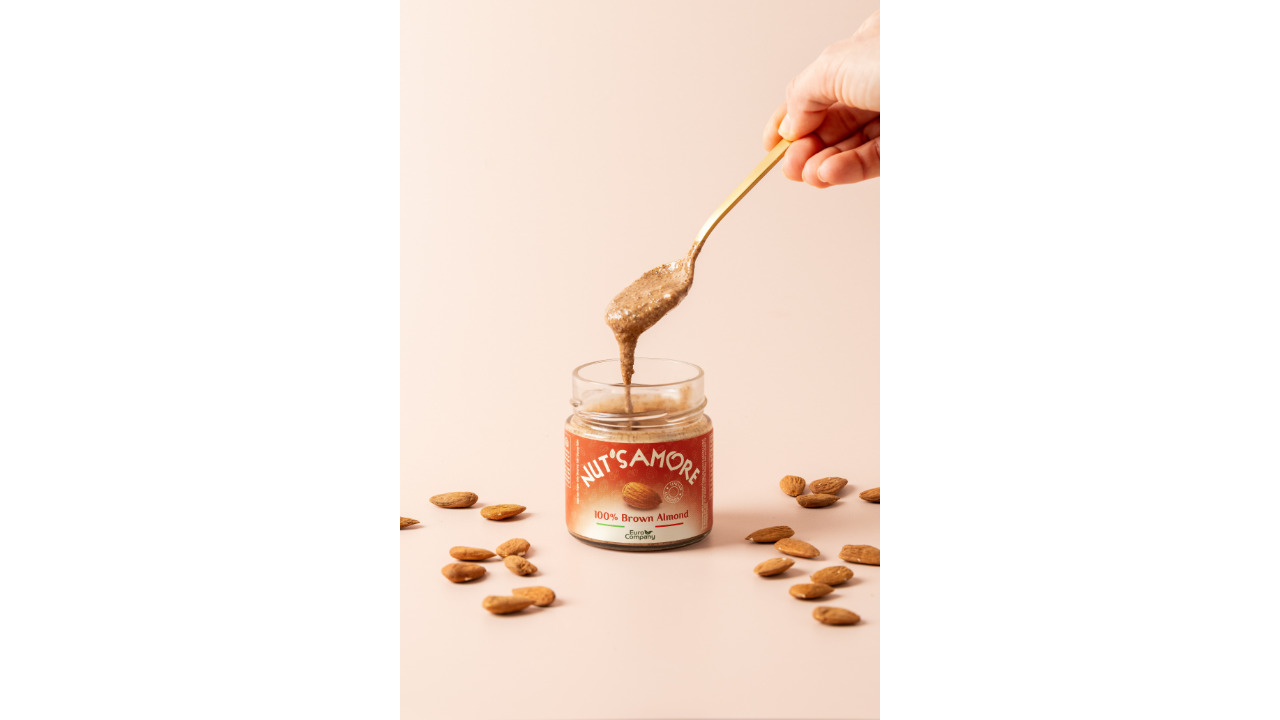 100% pure roasted almond spread イメージ