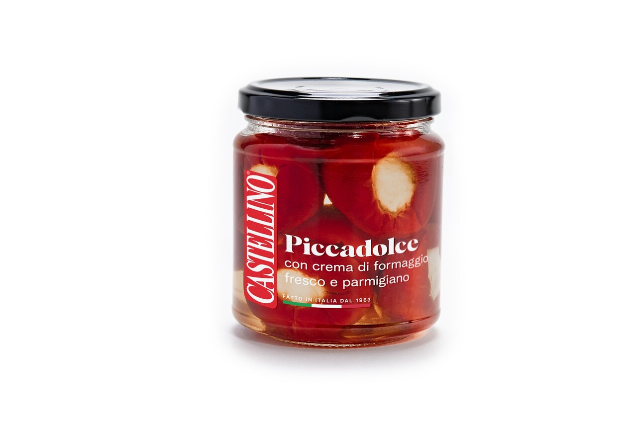 赤いチェリーペッパーのフレッシュチーズ＆パルメザン詰め イメージ