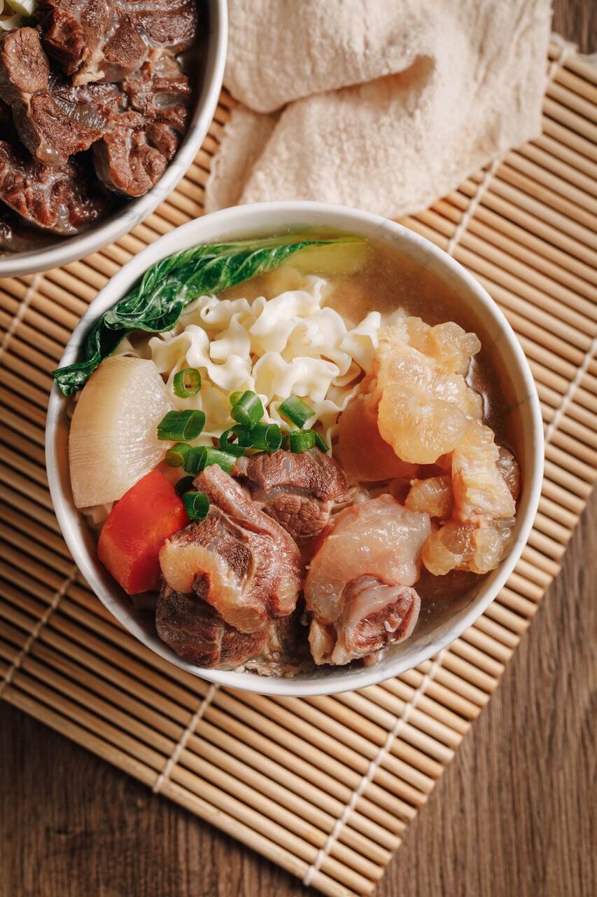 Clear broth stewed beef noodles with tendon and meat Image