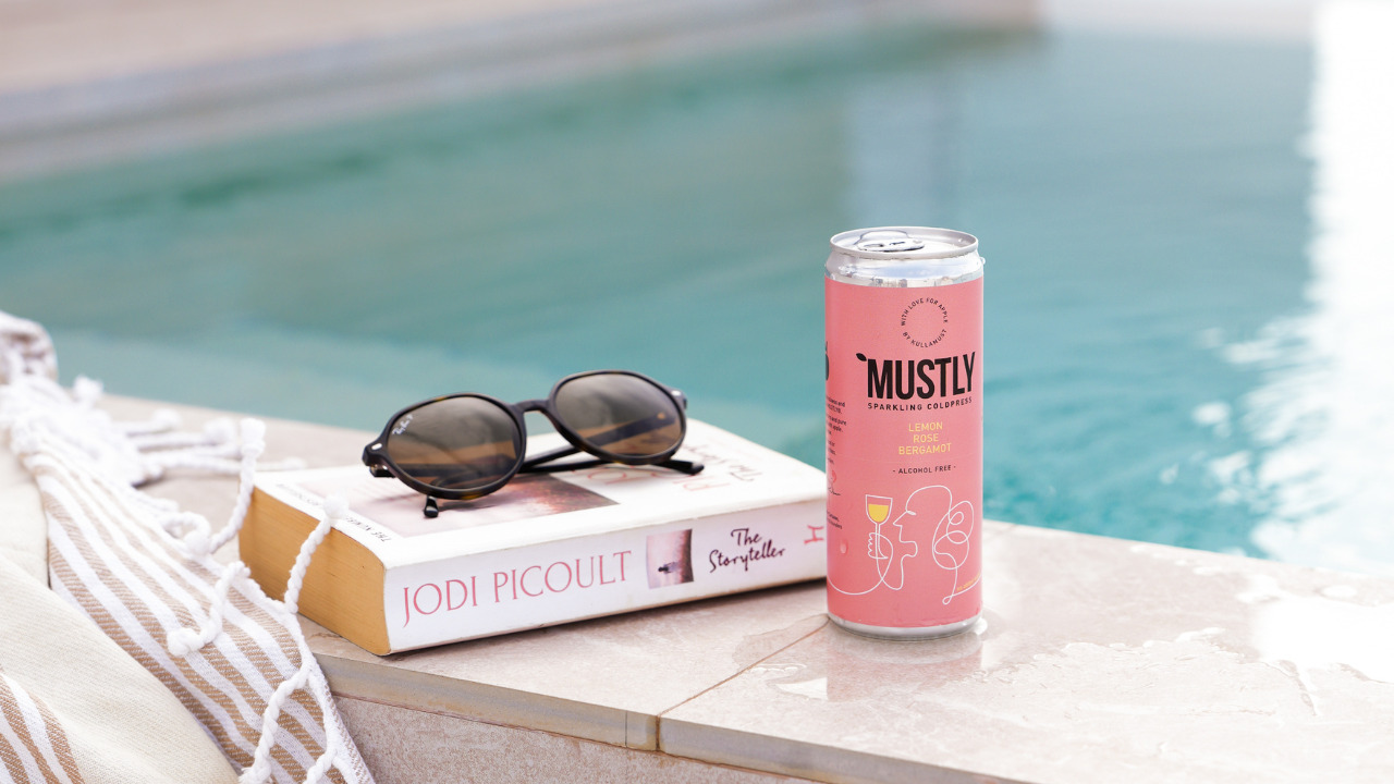 Mustly Lemon Rose Image