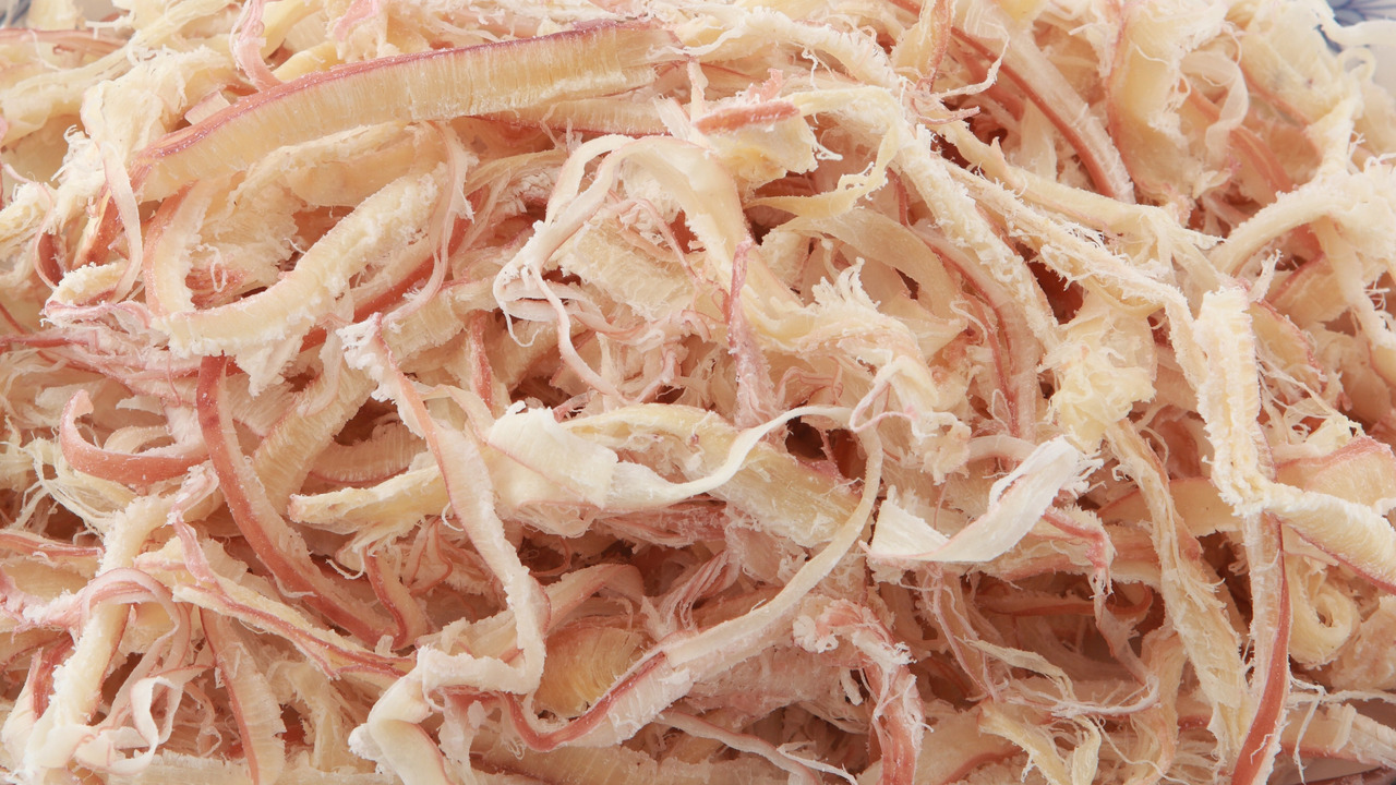 Skin-on Seasoned Shredded Squid Image