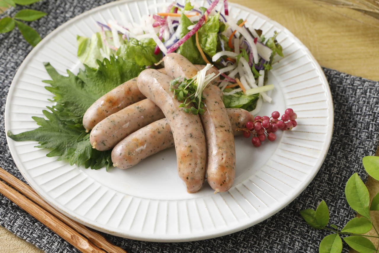 千葉県産いも豚　本気のしそウインナー イメージ