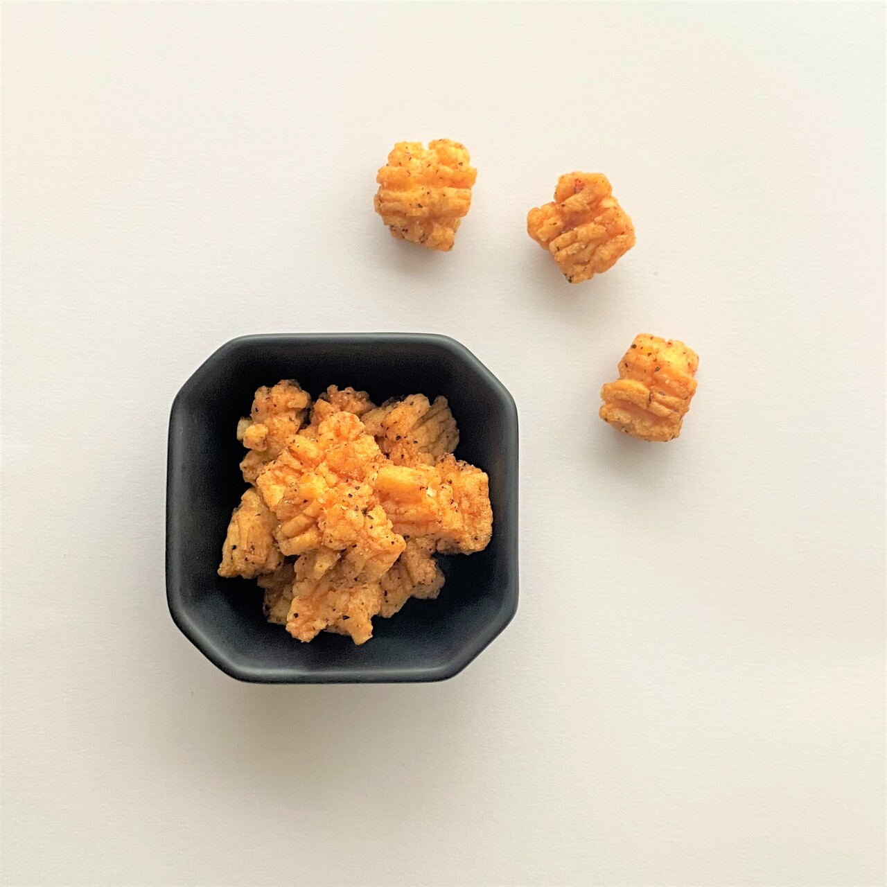 BLACK PEPPER FLAVORED FRIED RICE CAKE Image