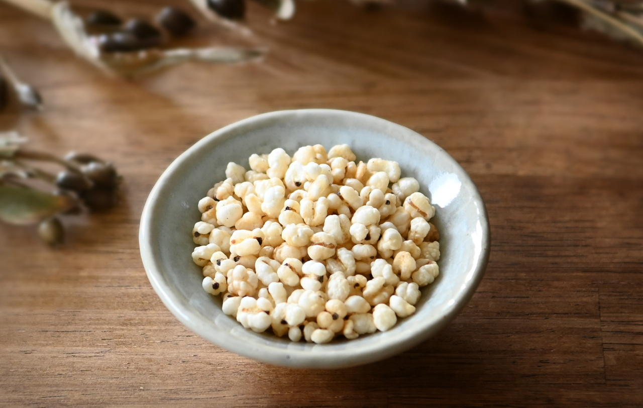 国産煎りはとむぎ粒 イメージ