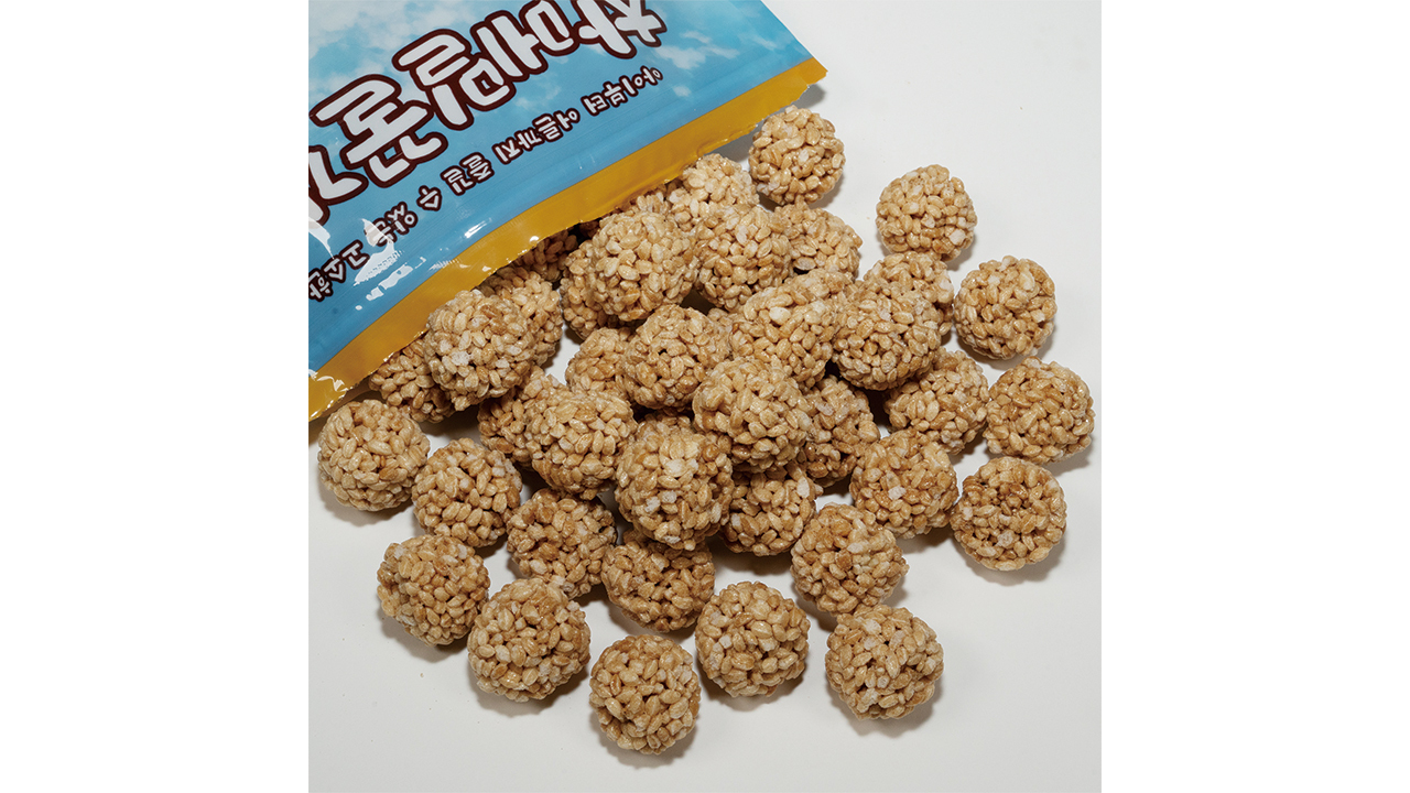 Sweet crispy buckwheat snack Image