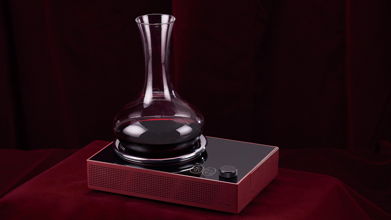 Titan Portable Electronic Decanter Chiller Image