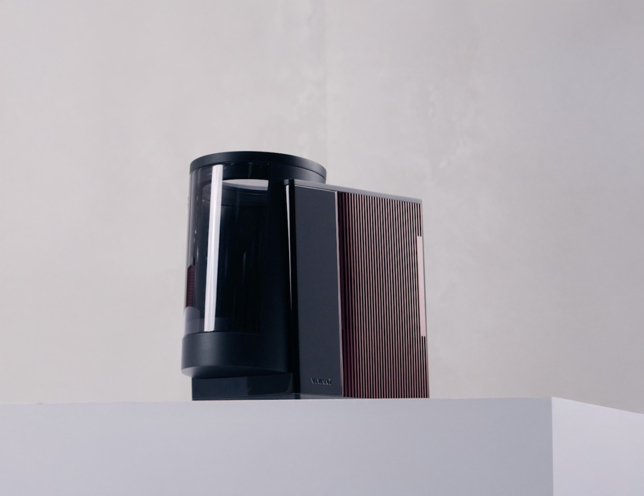 Venus G2 (2nd Generation) Portable Electronic Wine Chiller Image