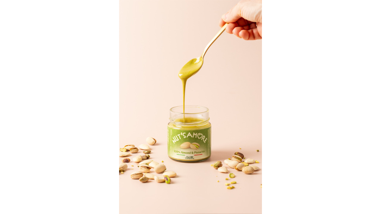 100% pure almond and pistachio spread Image