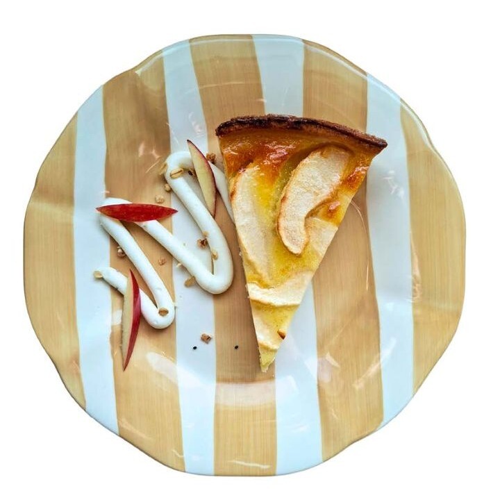 Apple Normand Tart Cutx10 245mm 750g Image