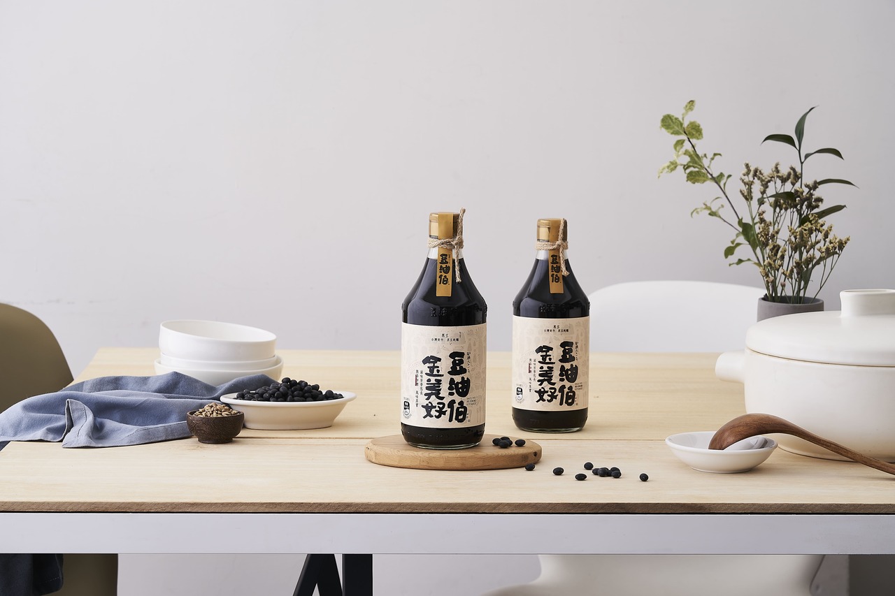 DYB Golden Black Naturally Brewed Soy Sauce Image