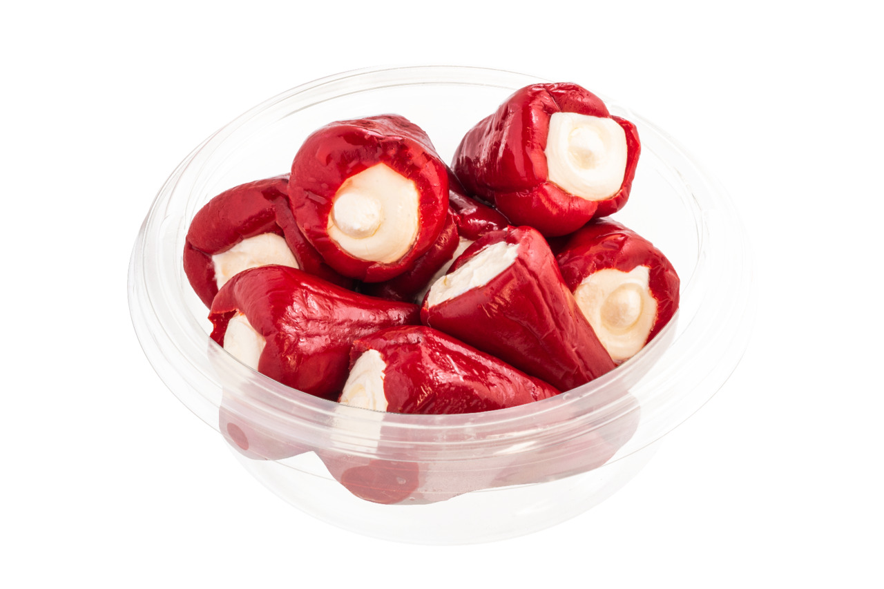 Red peppers with cream cheese  Image