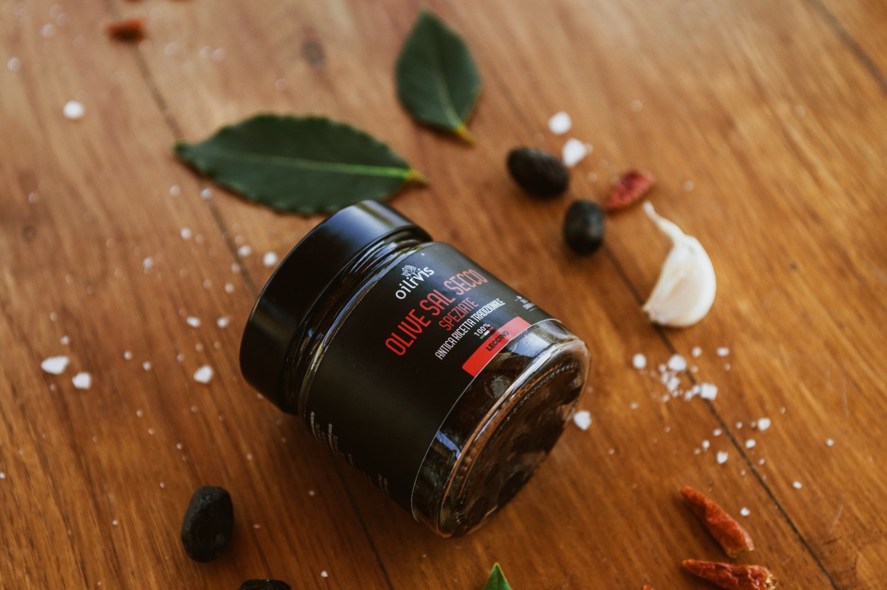 Oilivis DRIED NATURAL BLACK OLIVES  Image