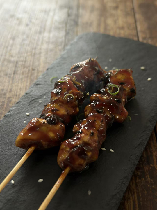 炭火焼きもも串 イメージ