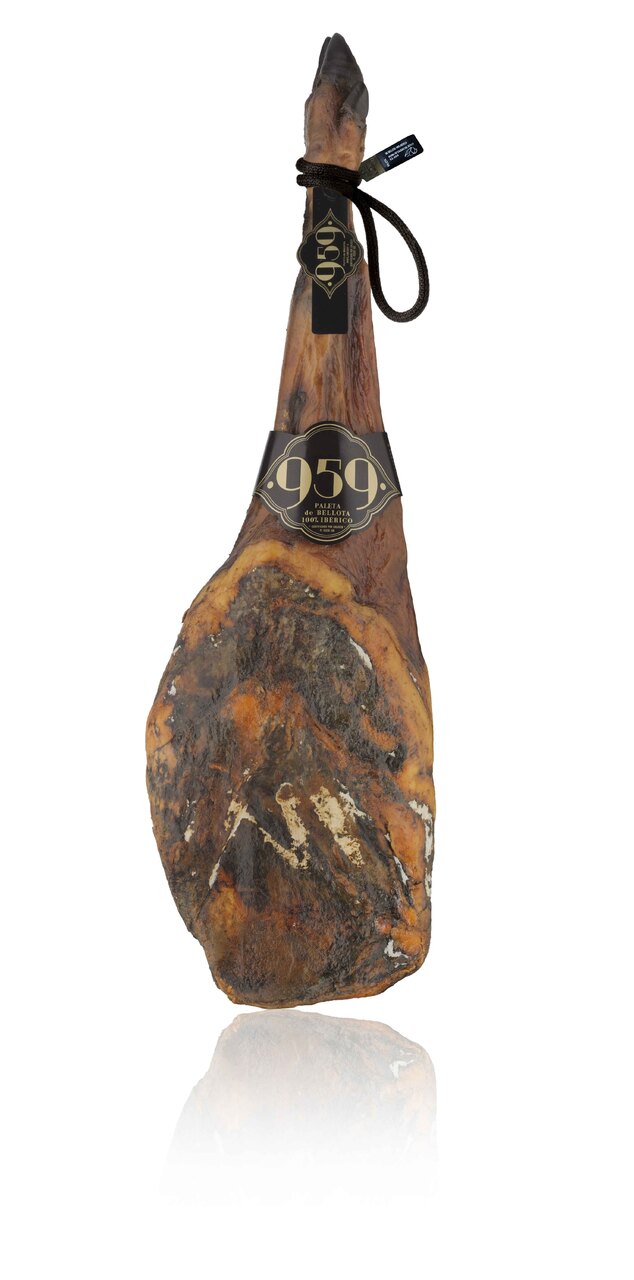 Acorn-fed ham and shoulder 100% iberian Image