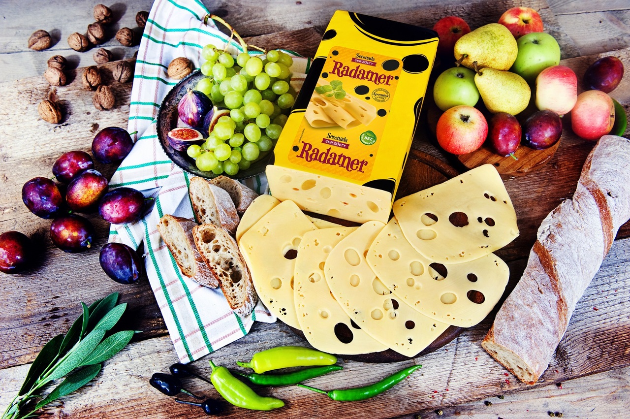 Emmenthal Type cheese イメージ