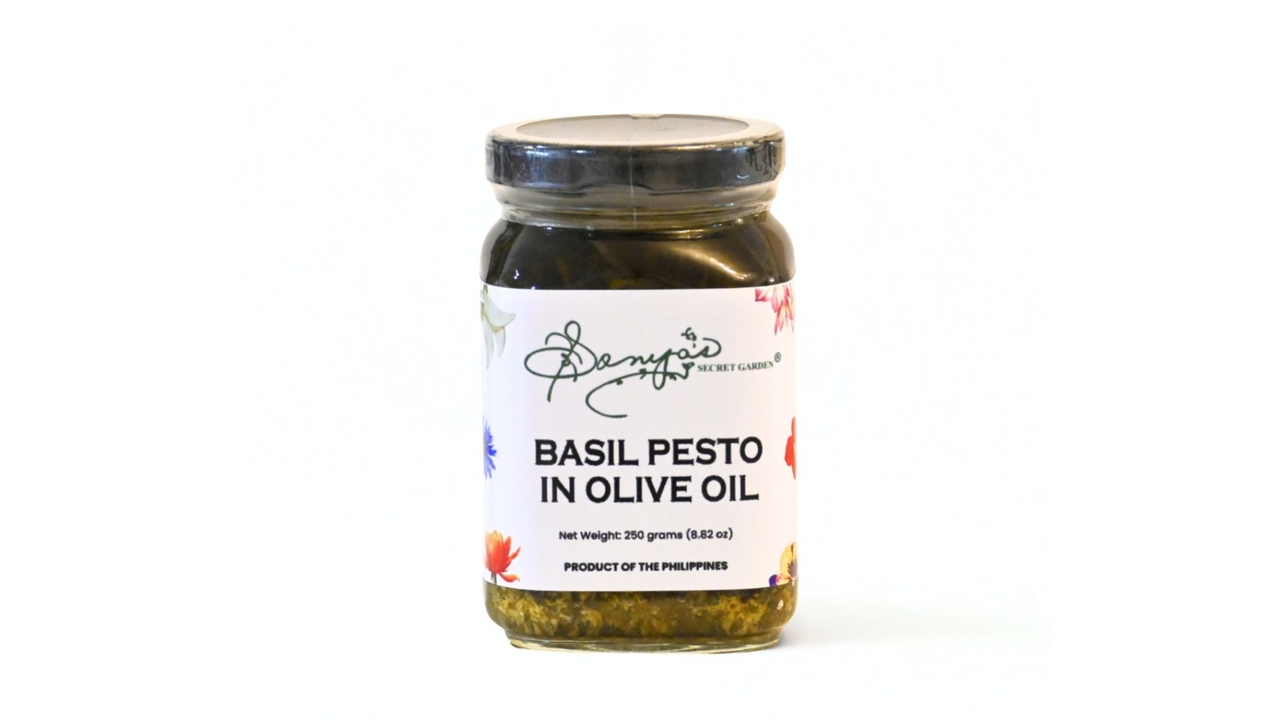 Basil Pesto in Olive Oil  Image