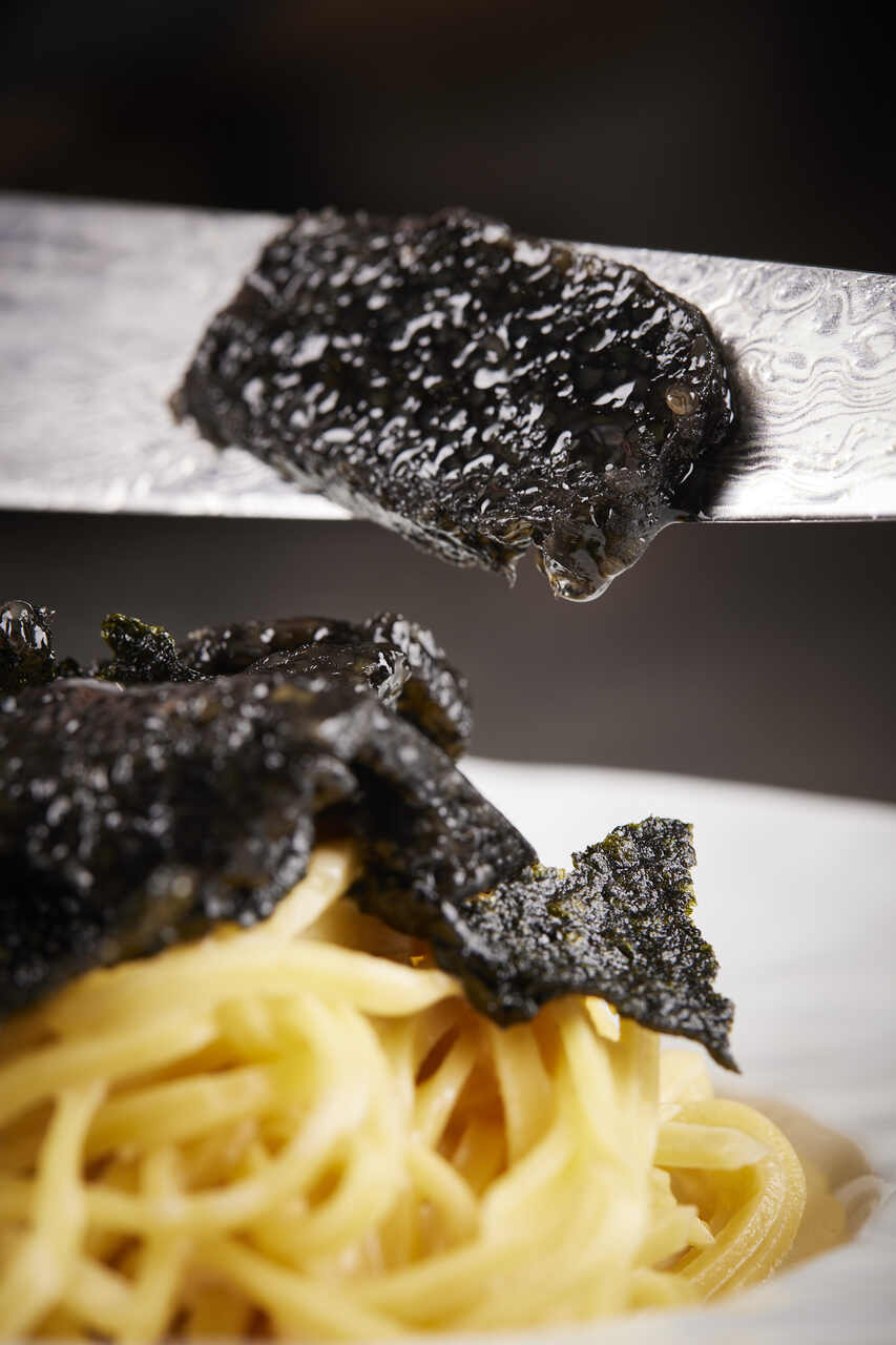 Pressed Classic Caviar (Acipenser Baerii) Image