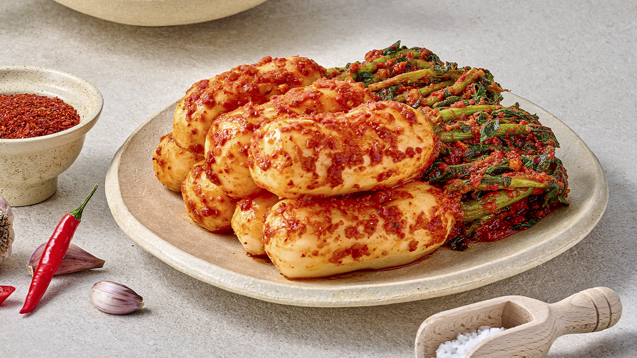 Palgongsan Whole Radish Kimchi Image