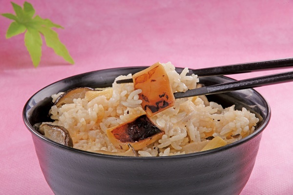 青森のイカした炊き込みご飯の素 イメージ