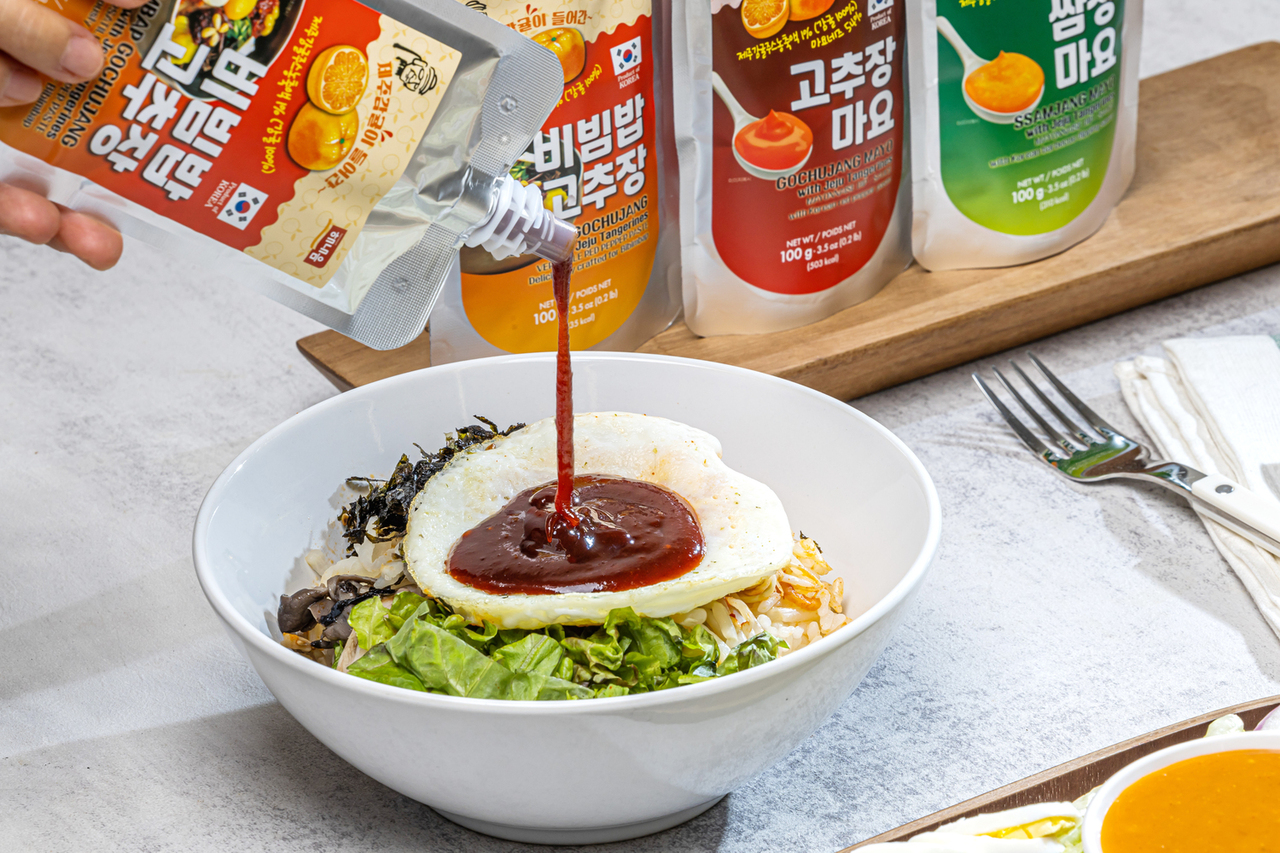 Bibimbap Gochujang Sauce with Jeju Tangerines Image