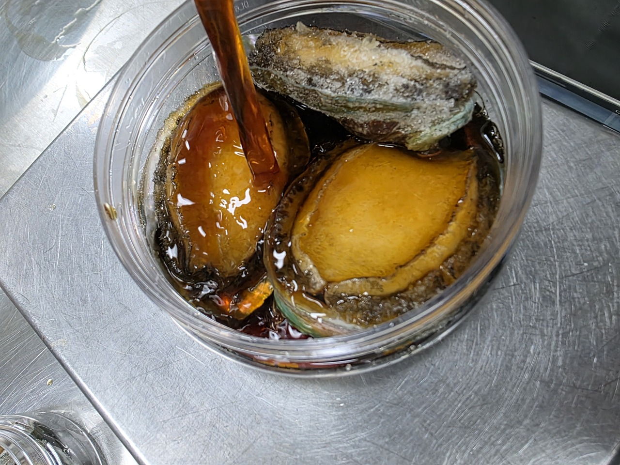Soy-marinated abalone Image