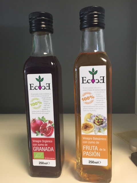 Organic Pomegranate Vinegar unfiltered unpasteurized with the mother Image