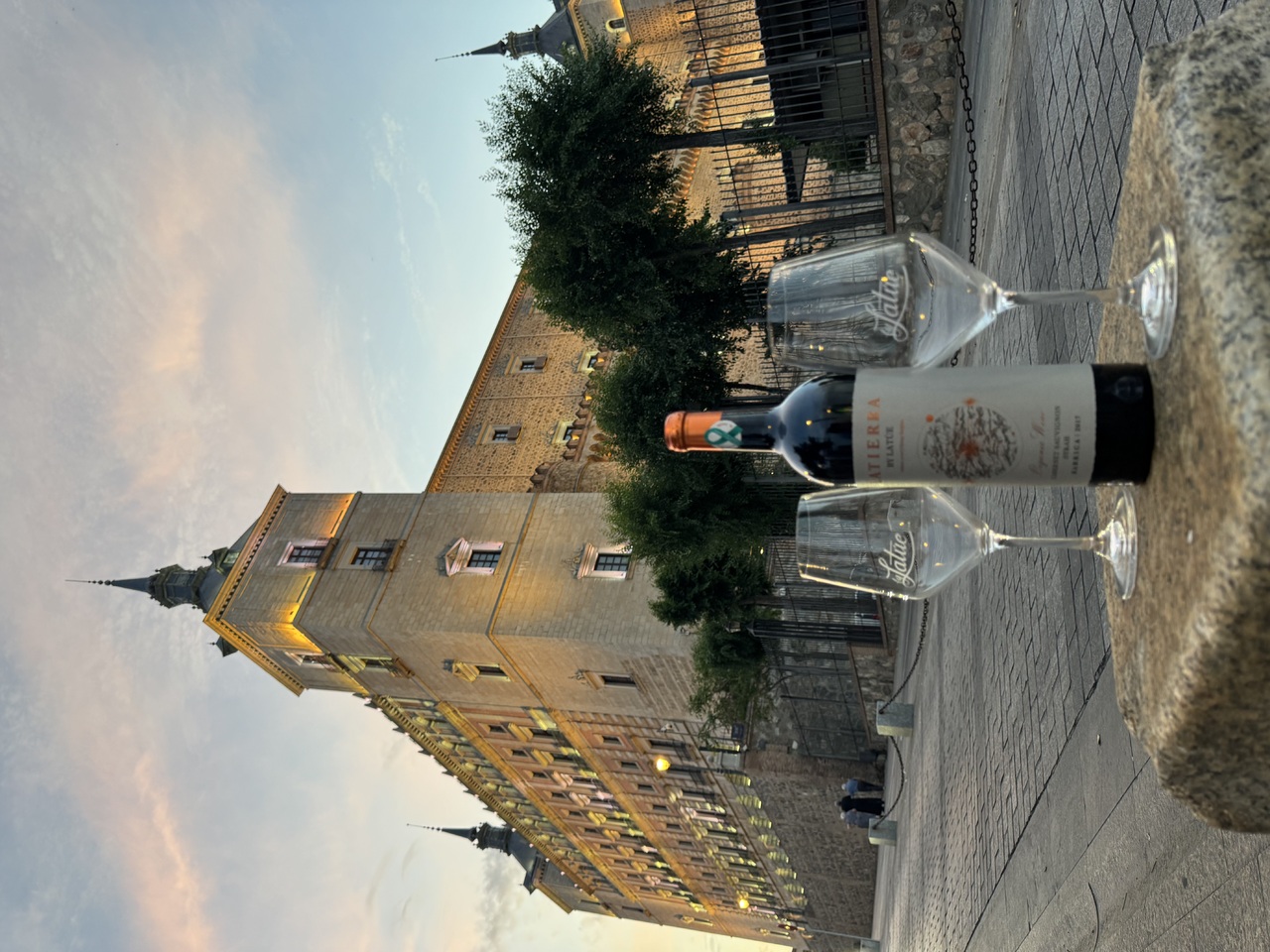 LATIERRA SPECIAL SELECTION Image